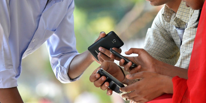 For the first time, Android tops out iOS for mobile ad revenue share